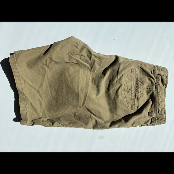 32 Banana Republic Shorts - Picture 3 of 4